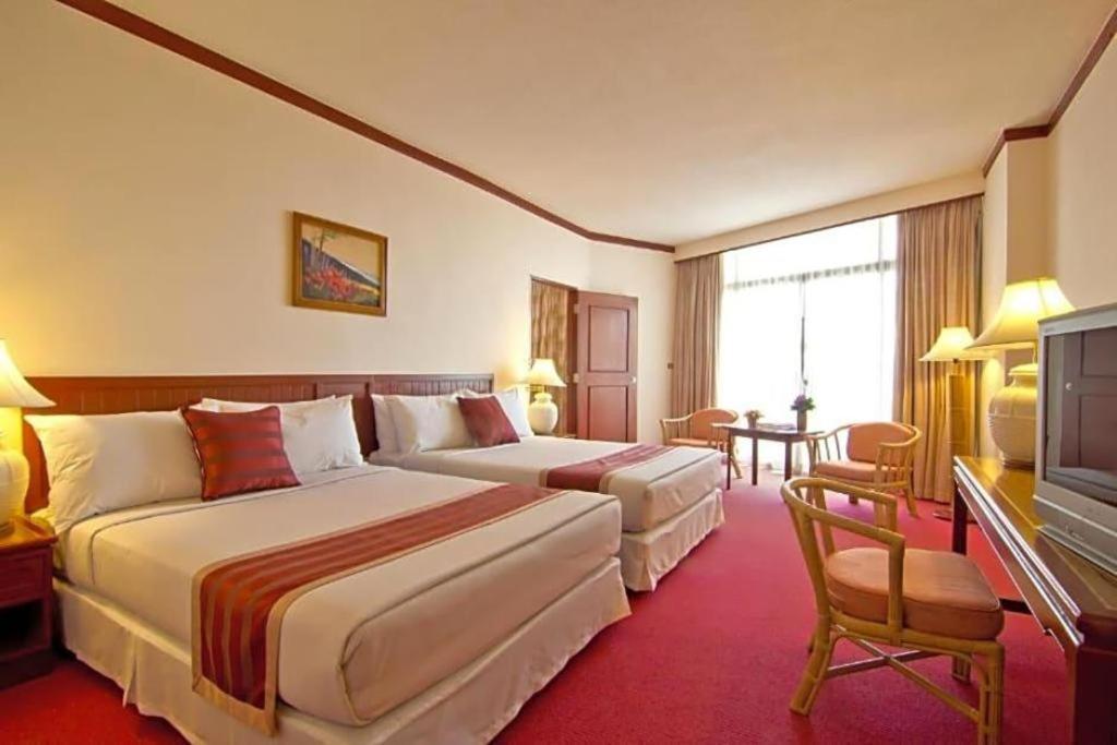 Ambassador City Jomtien Pattaya - Ocean Wing Hotel На Джомтиен Екстериор снимка